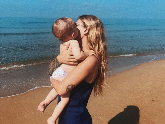 Отдых Дакоты в Греции нарушил сильный ураган