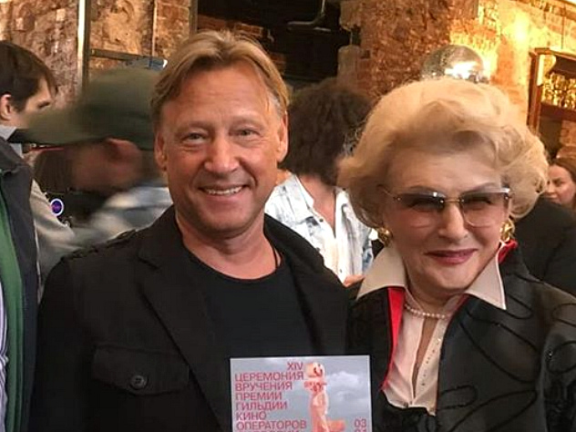 Светлана Дружинина показала фотографию со своим главным гардемарином