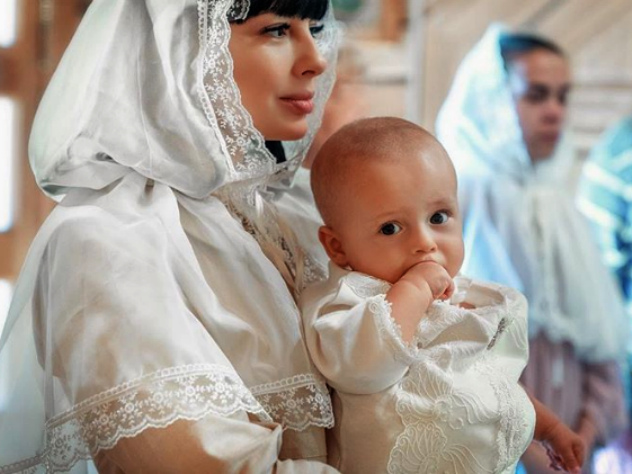 Экс-участница «Дома-2» рассказала, как выбрала крестную для своего сына