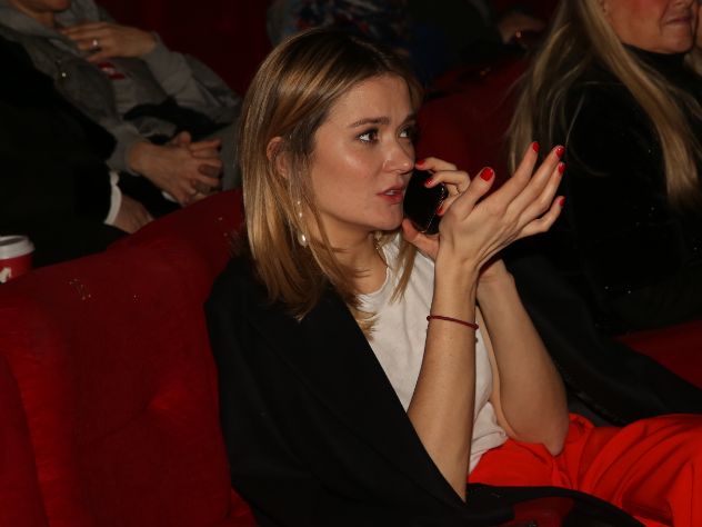 Анна Михалкова поздравила сестру с днем рождения