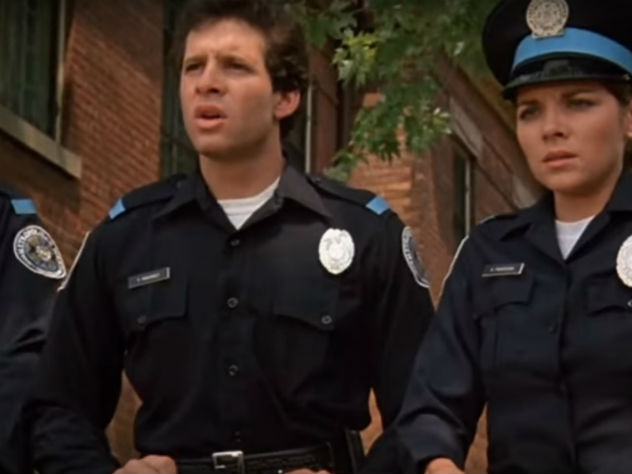 Продолжение "Полицейской академии" - Махони Стив Гуттенберг