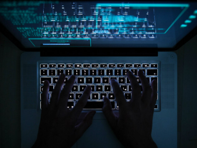 США обвинили в кибератаках сотрудников ГРУ