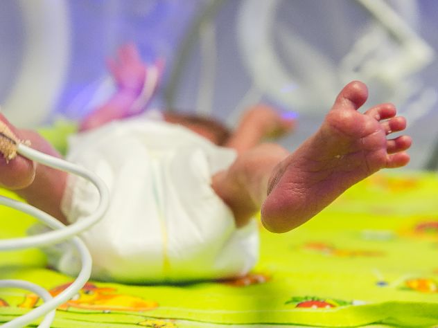 Голодный ребенок попал в реанимацию