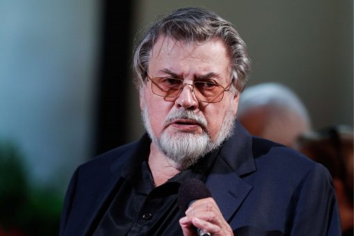 Ширвиндт на прощании с Кобзоном