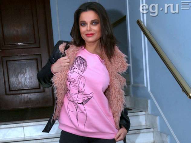 Фото Наташи Королевой в купальнике