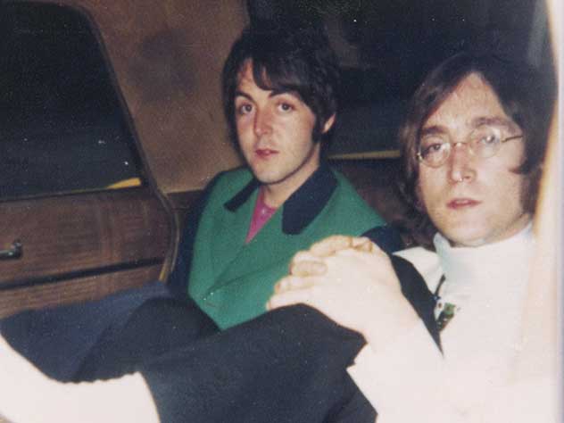 Пол МакКартни и Джон Леннон развлекались очень неоднозначными способами