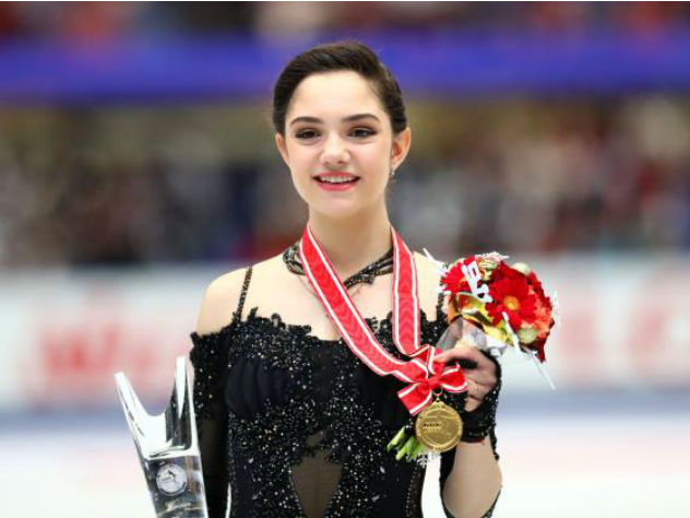 Евгения Медведева вернулась в Москву - Загитова Тутберидзе