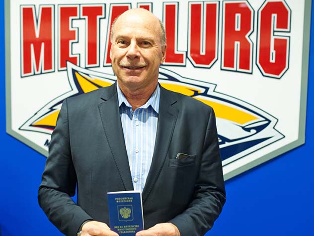 Мак Кинэн борется с раком