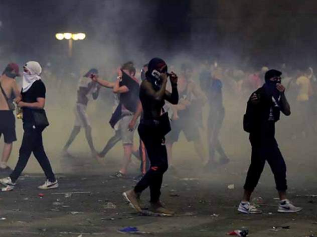 Нападение украинских радикалов на кафе в Житомире