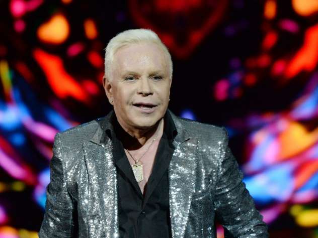 Моисеева продают за 300 тысяч