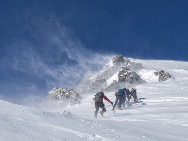 экстремалов хотят обязать покупать страховку