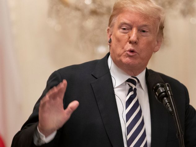 Дональд Трамп считает свои волосы нелепыми