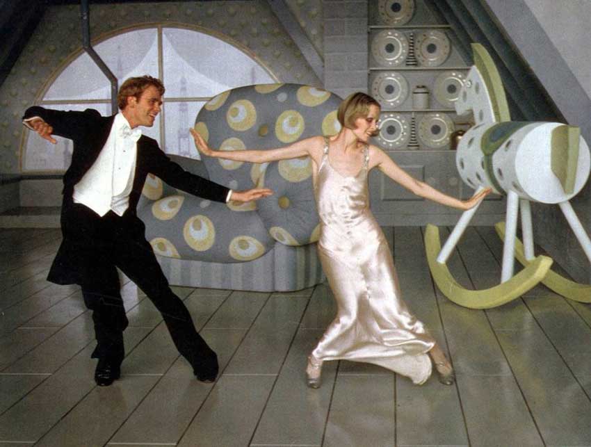 Твигги и Кристофер Гейбл в фильме «Приятель», 1971 г.