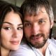 Александр Овечкин спас жену от удара мячом