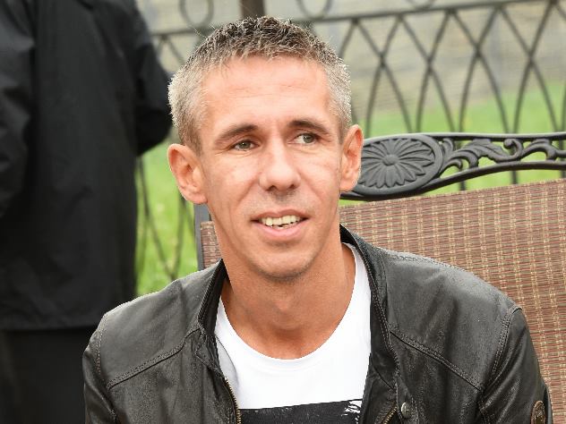 Панин переоделся в женщину