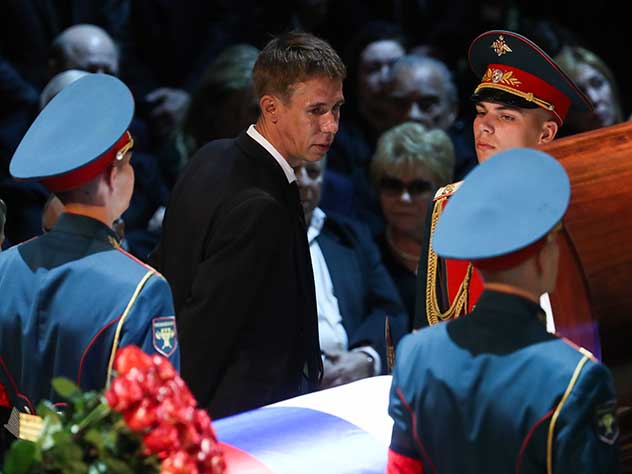 Алексей Панин ссорится с подписчиками