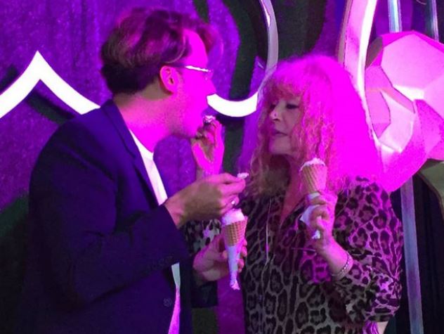 Алла Пугачева и Максим Галкин** покормили друг друга с ложечки