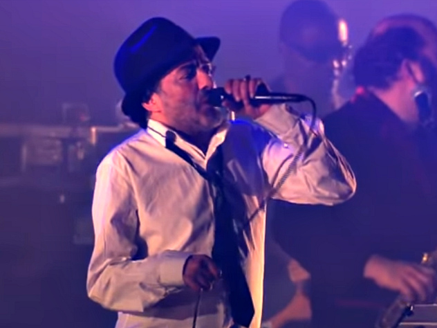 Певец Рашид Таха скончался в Париже в возрасте 59 лет