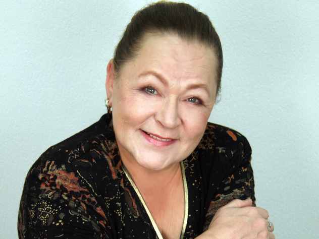 Актрису Раису Рязанову доставили в больницу