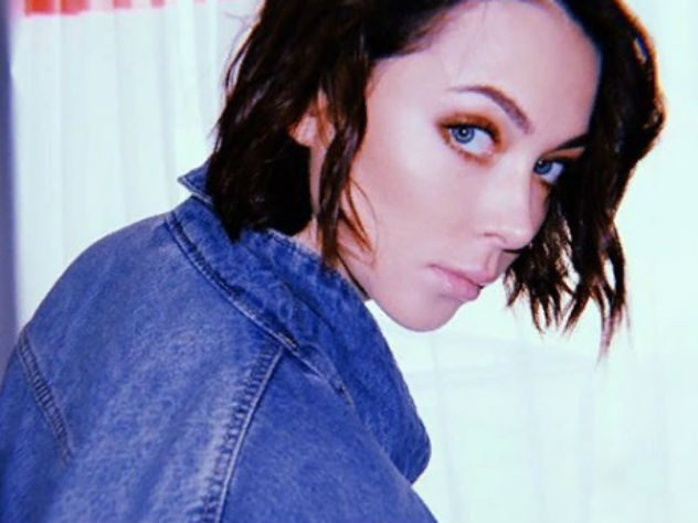 В Сети дали советы Самбурской, которую разлюбил Артем