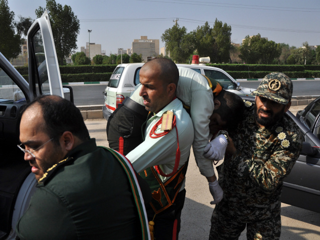 Жертвами террористов, открывших огонь во время парада в иранском Ахвазе, стали 24 человека