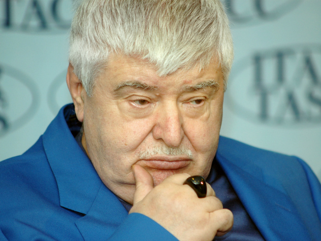 Первого мэра Москвы госпитализировали из-за сердечного приступа