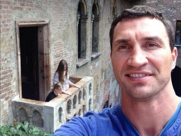 Пользователи Сети не оценили песенный талант мэра Киева