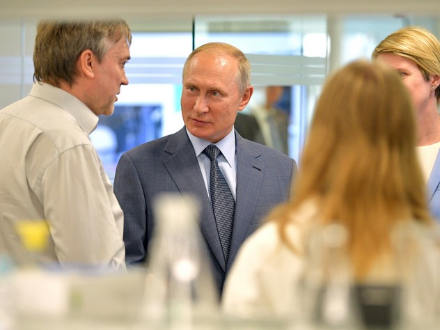 в этом году в россии в первый класс пошли 1,8 миллиона детей