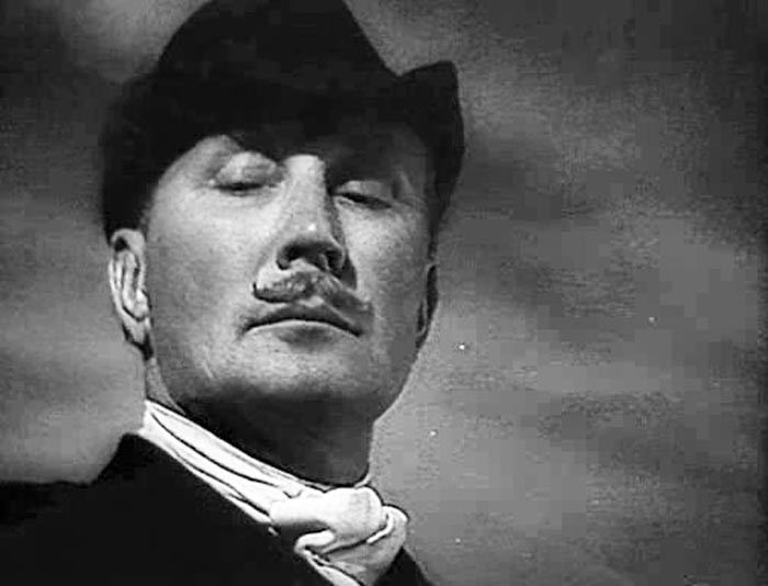 Артурс Димитерс в роли фон Рекке. Кадр из фильма «За лебединой стаей облаков», 1956 год