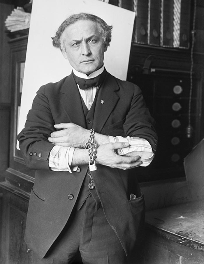 Гарри Гудини продолжил интриговать общественность и после своей смерти. Источник: Wikimedia.org