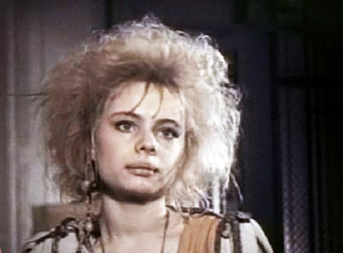 Мария Селянская в фильме «Она с метлой, он в черной шляпе», 1987 год