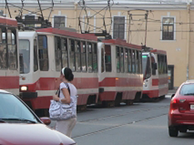В Питере неизвестные расстреляли трамваи