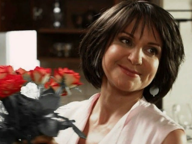 Артемьева рассказала, чем она похожа на свою героиню из "Сватов"