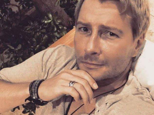 Малахов показал школьное видео Николая Баскова