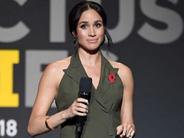 Свободный крой удачно скрыл округлившийся животик герцогини.