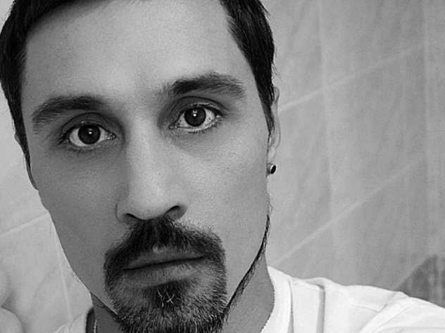 Билан похвастался телефоном