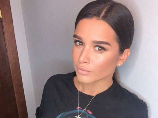 Ксения Бородина на улице красных фонарей