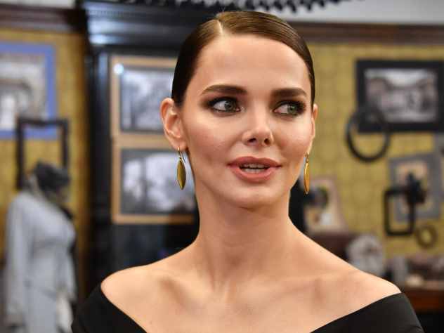 Боярская объяснила, почему плачет на свадьбах