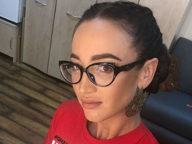 Бузова рассказала о курении