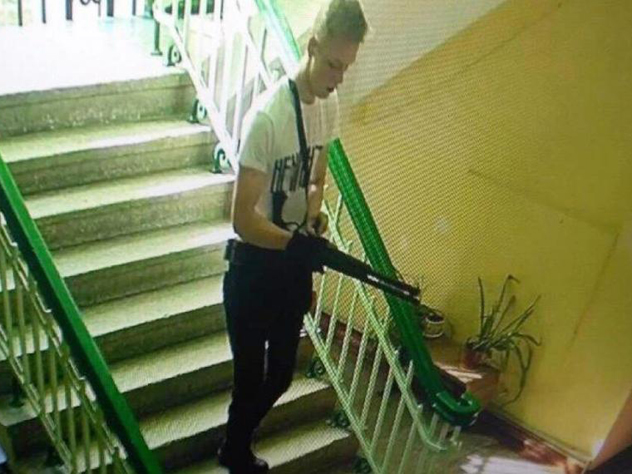 Росляков взял на убийство с собой флешку