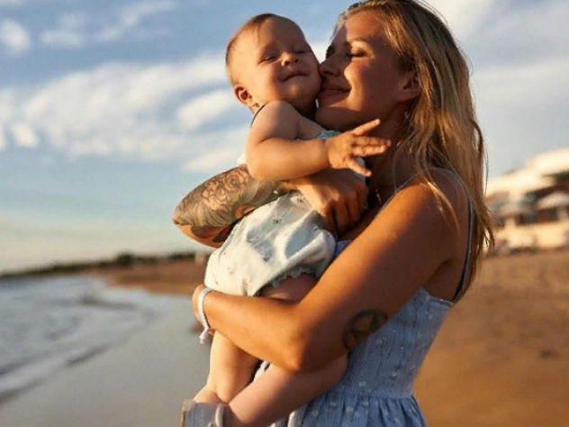 Рита Дакота поинтересовалась, чем пахнут младенцы