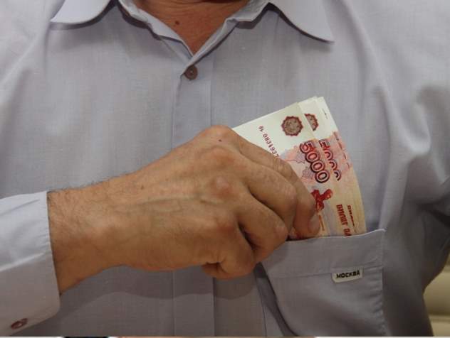 Прокуратура проверила, как вице-губернатор Агибалов получил 23 оклада