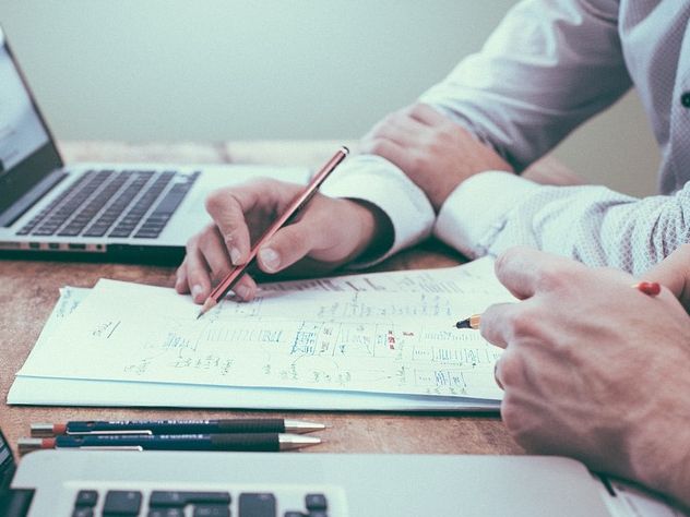 Полис ОМС можно обновить до 1 ноября