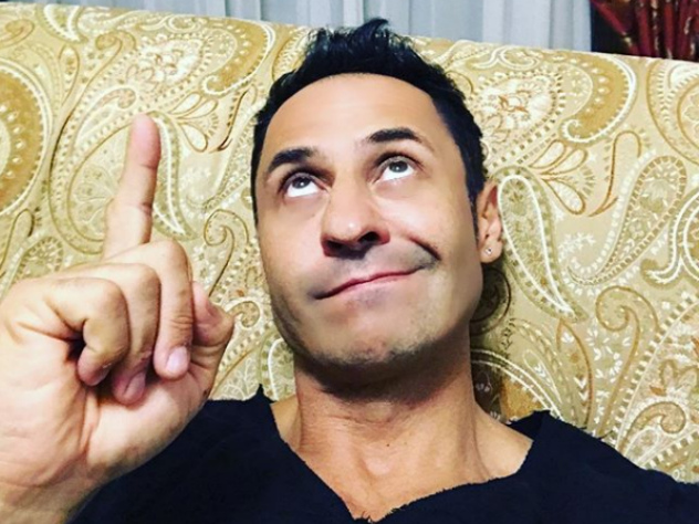 Костюшкин опубликовал шутливую фотографию с Верой Брежневой