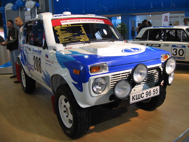 Автомобиль Lada Niva из гонок «Париж-Дакар»