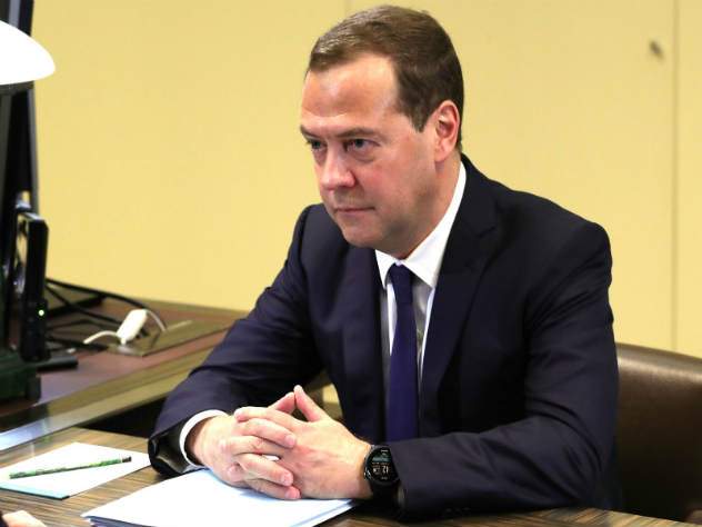 Медведев рассказал об антироссийских санкциях