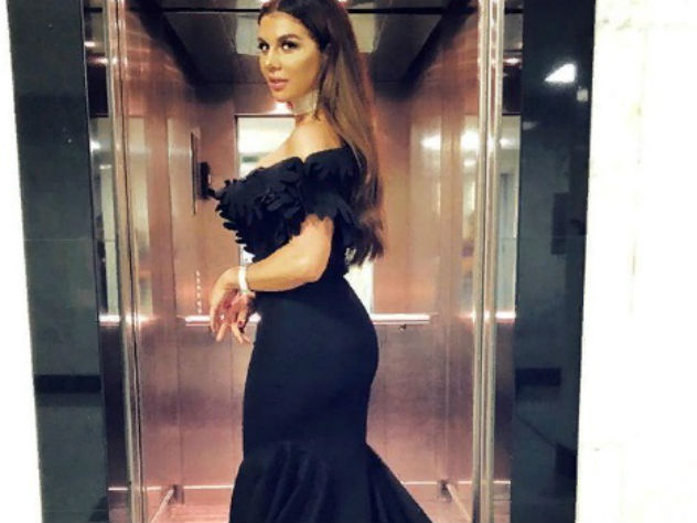 Седокова похвасталась идеальным платьем