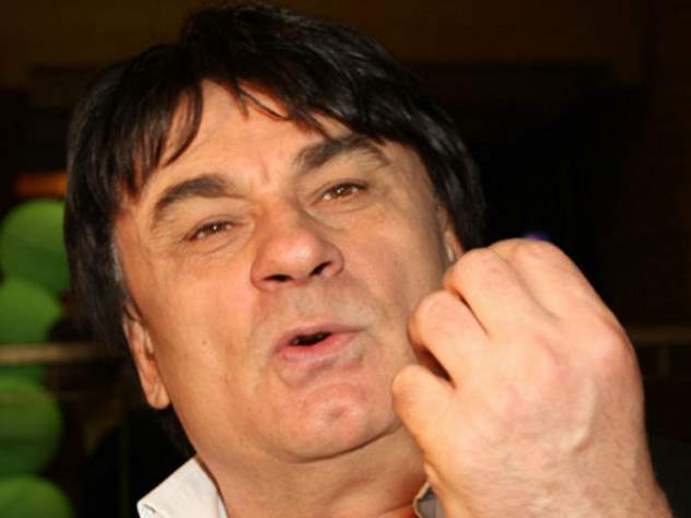 Серова ответил на обвинения в избиении любовницы