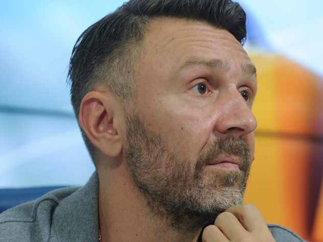 Шнуров сыграет свадьбу в Санкт-Петербурге