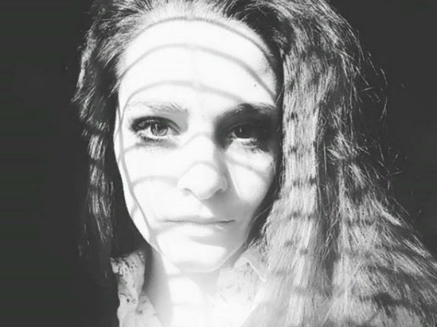 Поклонники Тарханвой рассказали, что им пришлось предолеть